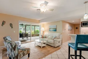 Stunning private waterfront suite - Image 2