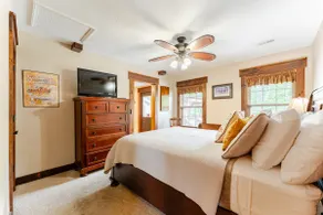 Farmhouse at The Venue - Image 5