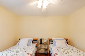Scottsville Downtown Bungalow - Image 5