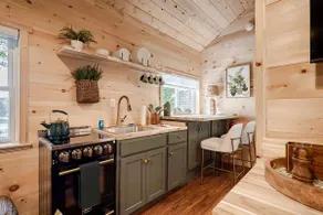 Fern Hill Cabin - Image 5