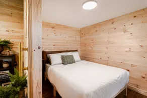 Fern Hill Cabin - Image 4