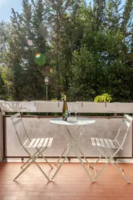 Arma Doré Luxury Suite Roma - Free Pool & Parking - Image 4