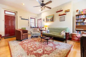 1811 Historic Stone Hill Home: Private Sanctuary - Image 2