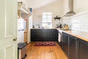 Stay in a Homey, Restored Queenslander Cottage - Image 5