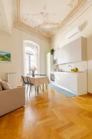 5TERRE clean, cozy and ideally located - Image 3