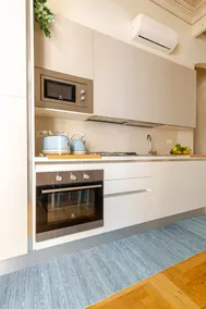 5TERRE clean, cozy and ideally located - Image 5