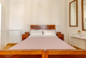 5TERRE clean, cozy and ideally located - Image 4