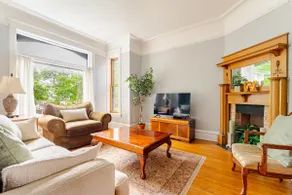 Best Lincoln Square Location - Spacious 2 bedroom - Image 2