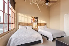 Luxury Downtown Condo w/ Panoramic Views & Parking - Image 5