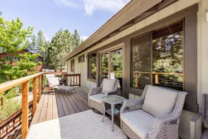 Zephyr's Whisper! Lake Views, Hot Tub, King Beds - Image 5