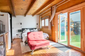 Carlton Cabin - 7mins to Airport and Ryanair HQ - Image 2