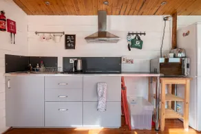 Carlton Cabin - 7mins to Airport and Ryanair HQ - Image 3