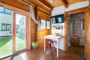 Carlton Cabin - 7mins to Airport and Ryanair HQ - Image 4