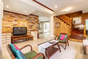 Sweet 4 bedrooms Thai house in central CM - Image 3