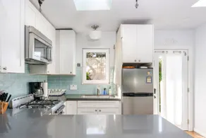Private Cottage - Full Kitchen/Bath - Beach Cities - Image 5