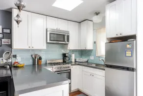 Private Cottage - Full Kitchen/Bath - Beach Cities - Image 2