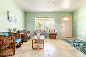 Breezy Cool Vacation Hele huset med stort skærmrum - Image 2