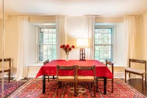 Romantic Hideaway on the Grand - Image 4