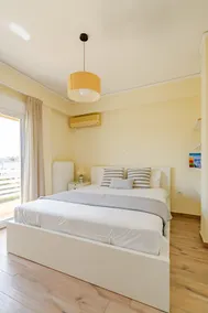 Modern apartment in Voula next to the beach - Image 3