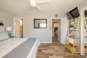 Taylor's Glendale Retreat - Image 4