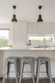 Mainbay Beach House - Steps away to Beach & Shops - Image 4