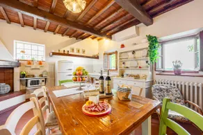 Charming converted Hayloft overlooking the Chianti Hills - Image 4