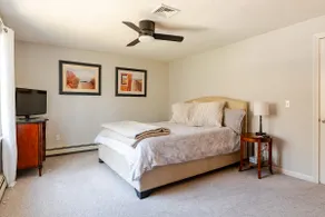 Private suite South Shore - Image 3