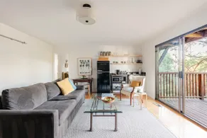 Wooded In-Law Apartment Close to Everything - Image 2