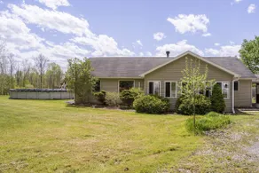 Haven Woods, quiet house, minutes to Ithaca w/ AC - Image 2