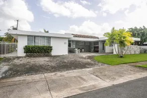 Super comfortable Family Home w/ private pool - Image 4