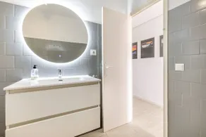 10 meters from the beach, terrace overlooking the sea and Roc St - Image 5