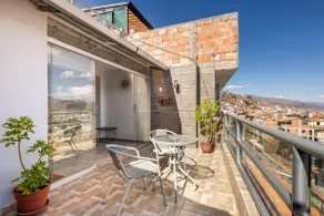 Modern studio with a private terrace and a king-size bed - Image 4