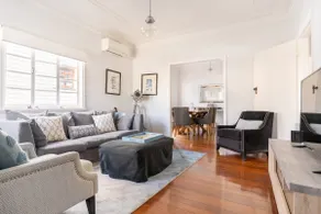 CBD/New Farm, 5 Bedroom House, A/C, 4 Carparks - Image 3