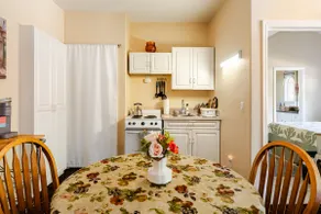 5* 1Br. Apt Private Country estate King Size Bed - Image 5