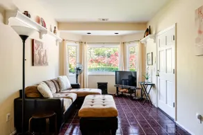 5* 1Br. Apt Private Country estate King Size Bed - Image 3