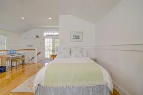 Cottage by the Sea ... Entire Loft - Image 5