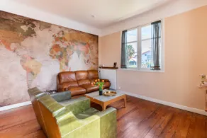 Bright T4 in villa with garden - Image 2