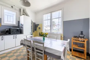 Bright T4 in villa with garden - Image 5