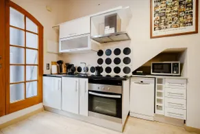 Cozy duplex ground floor (minimum stay 32 nights) - Image 5