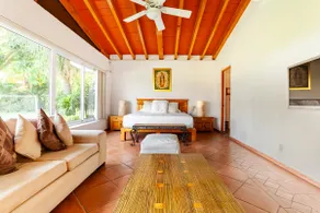 Beautiful and spacious family house in a residential development - Image 2