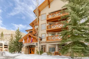 New! Modern Condo Breathtaking Views Ski In-Out! - Image 3