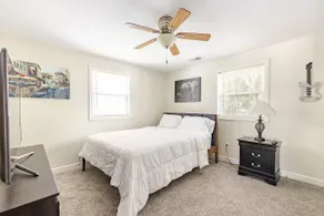 Cozy home in Madison (pet friendly!) - Image 3