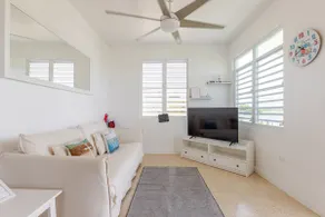 Bright & Clean CasaBella Trail to the Beach - Image 3