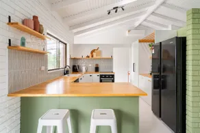 Bundaberg Pool Retreat | 3BR • King Beds • BBQ - Image 2