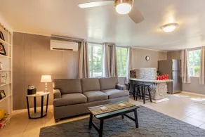 Cute/private mother-in-law house - Image 2