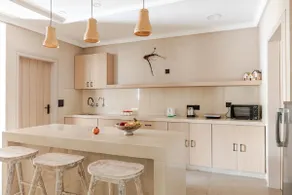 Luxurious 4BHK Haven w/ balcony | Vaishali Nagar - Image 5