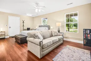 Scenic Simpsonville Studio - Image 3