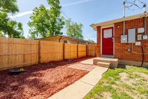 Hideaway Den 420 Friendly Fenced In BackYard - Image 4