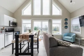 Elk Lodge in Sooke - Image 2