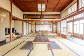 Entire 100-year-old traditional house for rent | Seaside living in Kamakura/Koshigoe - Image 2